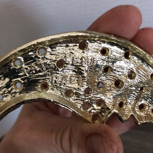 Vtg Metal Crescent Moon Earring Stand - Picture 10 of 10